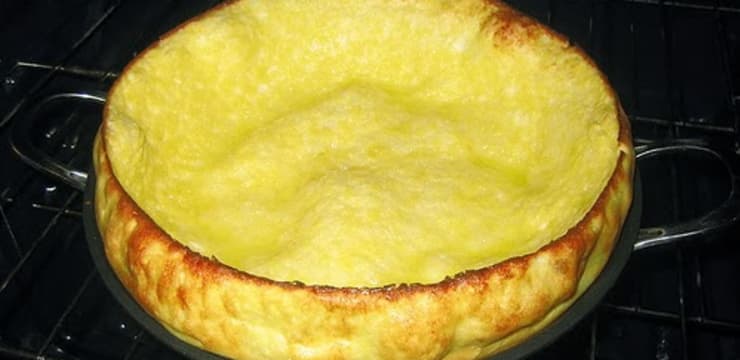 Crepe Soufflee Au Four Ou Dutch Baby Pancake Recette Par Streetfood Et Cuisine Du Monde