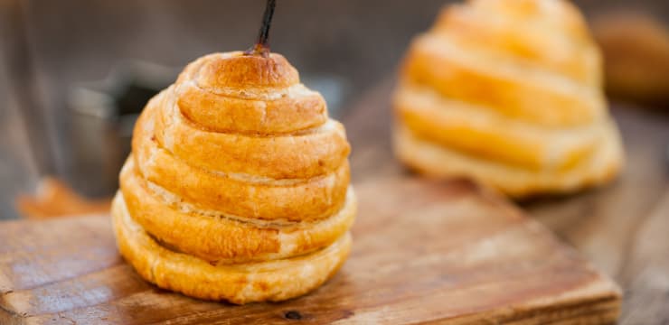 Dessert Pomme Entourée D Une Pâte Feuilletée Recettes De Douillon Des Idees De Recettes Faciles Et Originales