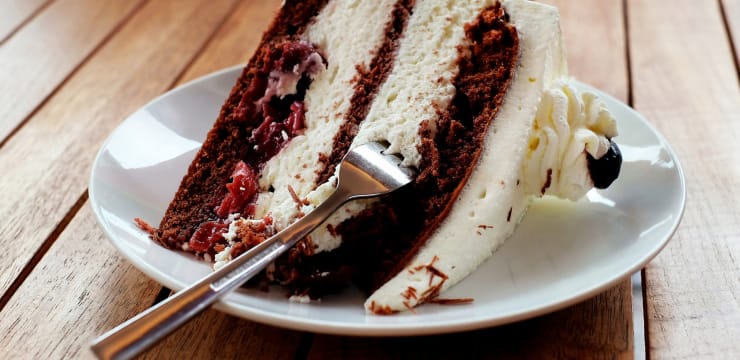 Misez Sur La Celebre Recette De Foret Noire Pour Regaler Vos Invites Au Dessert Misez Sur La Celebre Recette De Foret Noire Pour Regaler Vos Invites Au Dessert