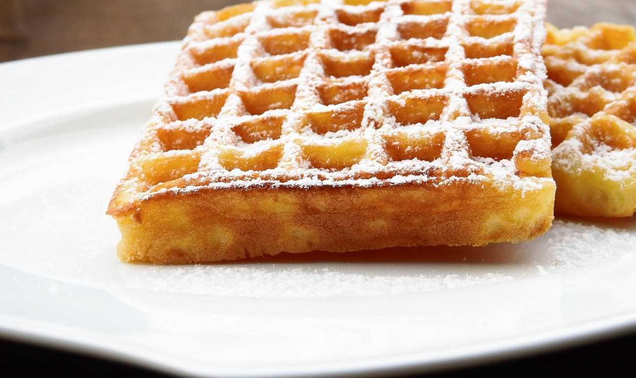 Gaufres de Bruxelles saupoudrées de sucre glace