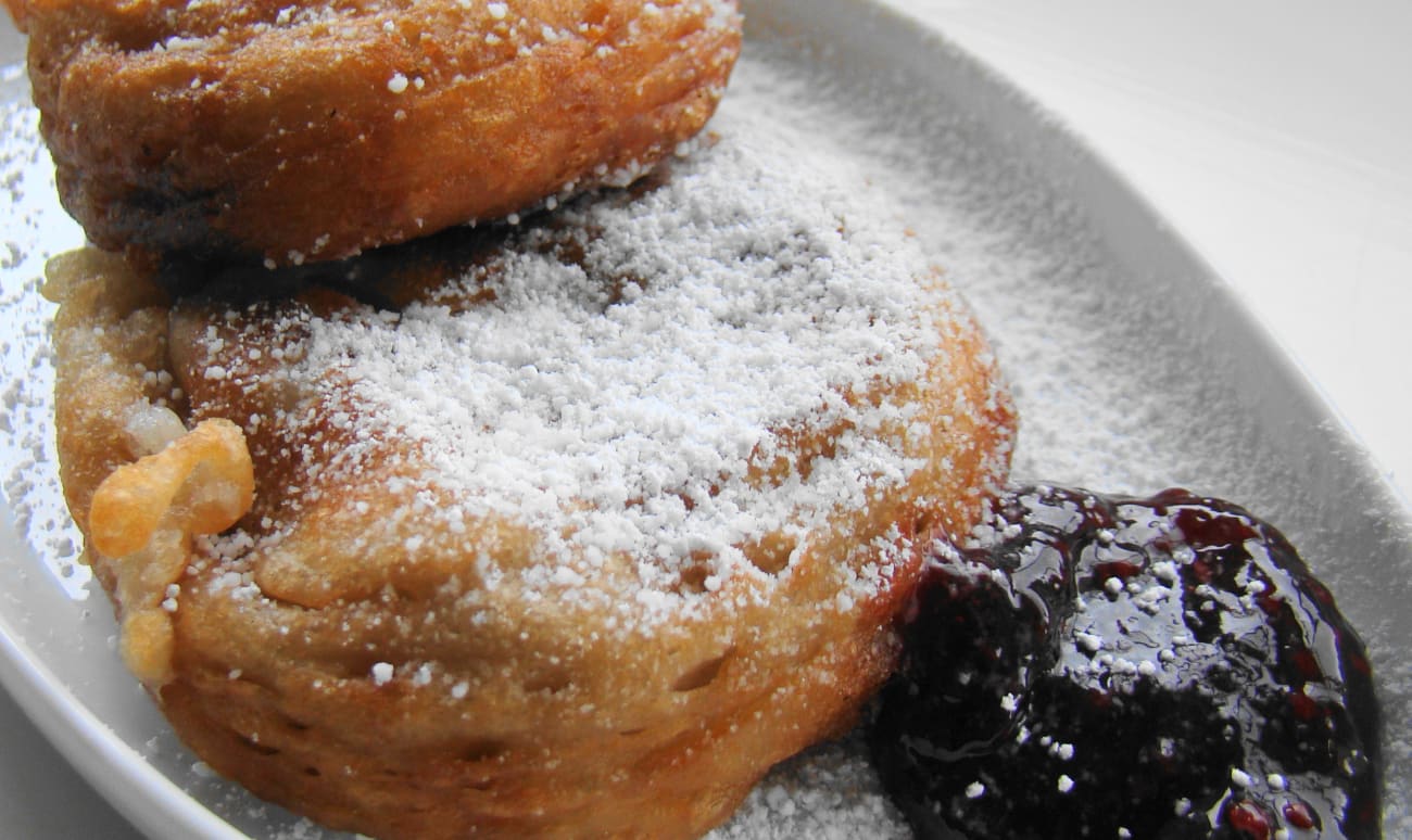 Beignets à la confiture de framboises