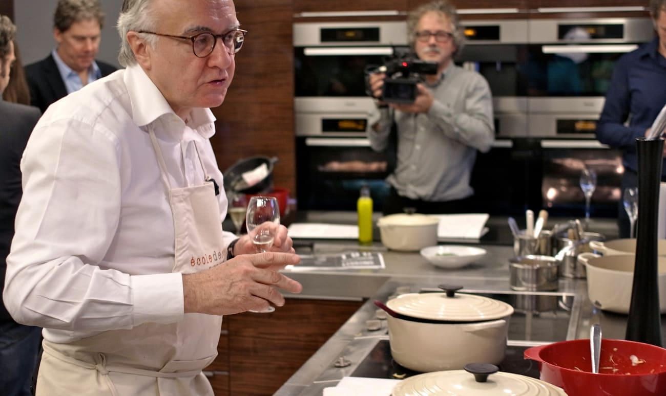 Alain Ducasse en cuisine