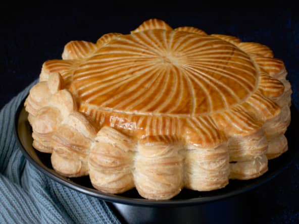 Belle galette des rois bien feuilletées