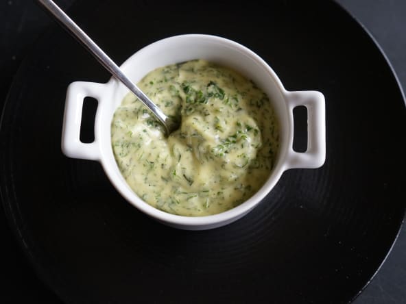 Petit ramequin de sauce