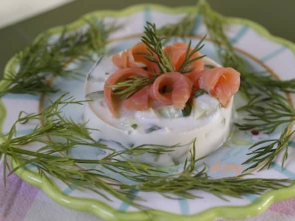 Bavarois de concombre au saumon et à l'aneth