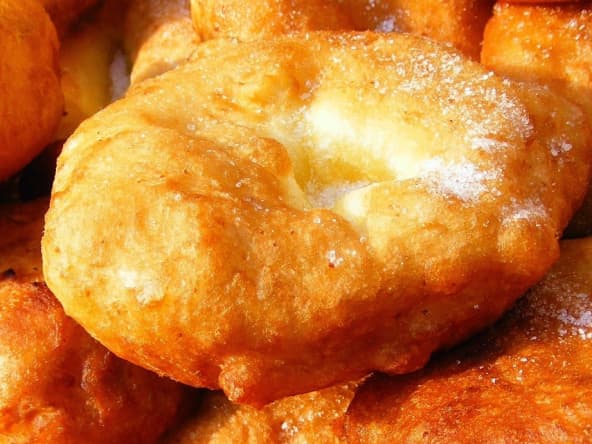 Beignets aux fleurs d'acacia