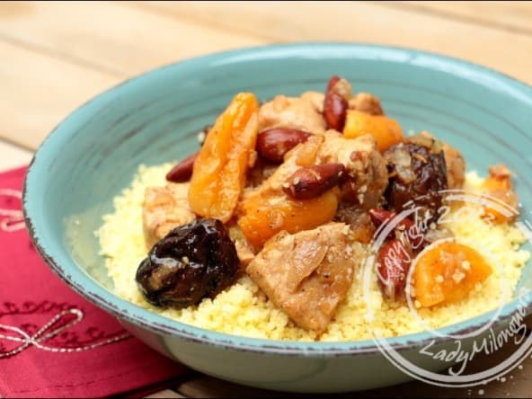 Tajine express de poulet aux fruits secs