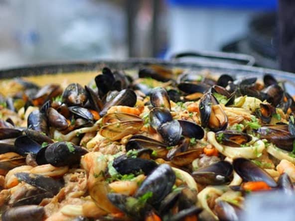 Moules épicées au gingembre, à la citronnelle et coriandre