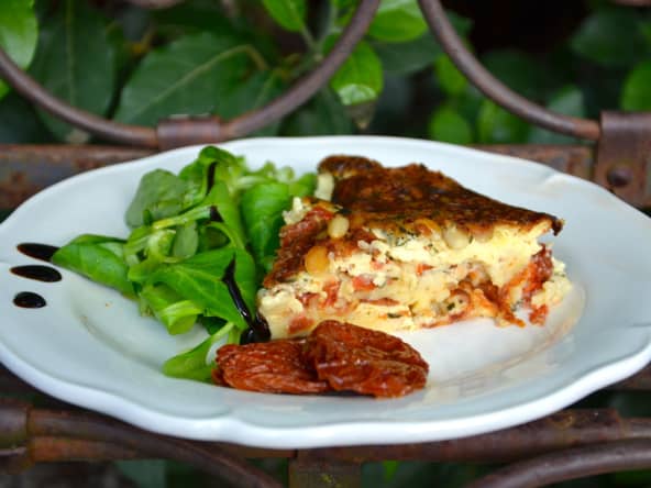 Clafoutis tomates séchées pignons parmesan