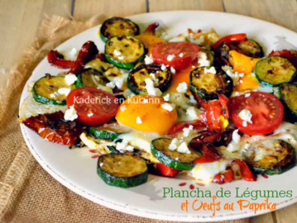 Plancha de légumes grillés et œufs au paprika