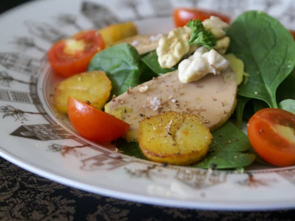 Salade de saison au foie gras