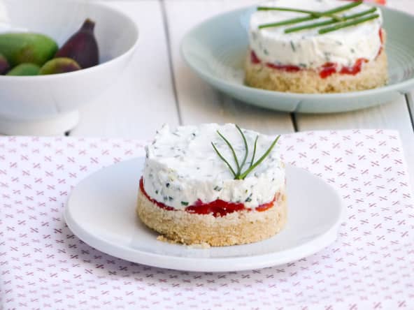Cheesecake cru à la tomate et aux figues fraîches