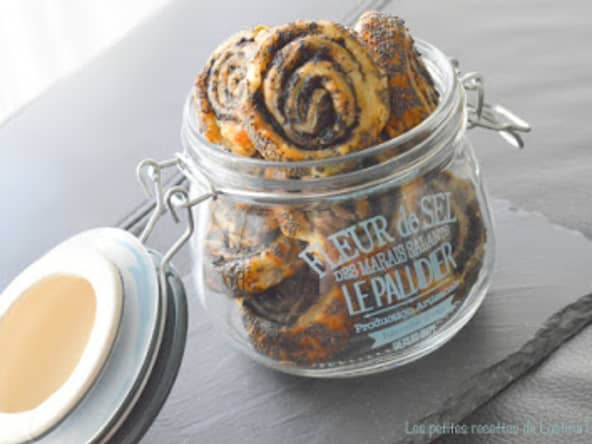 Feuilletés à la tapenade et au pavot