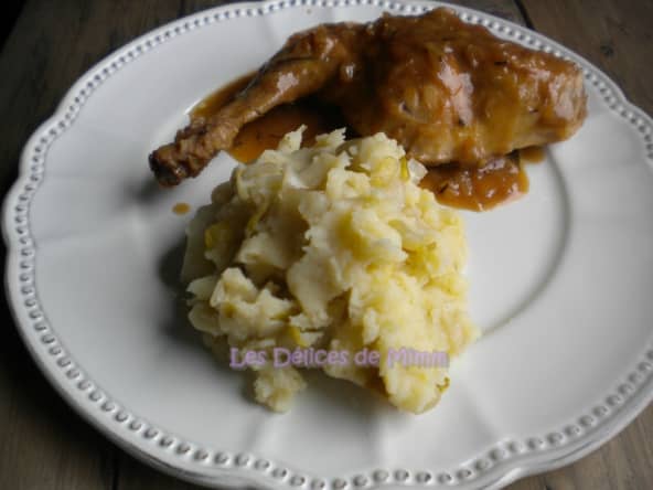 Cuisses de lapin à la bière et purée de chicons