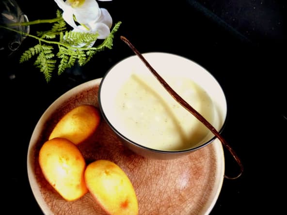 Lait chaud vanillé au chocolat blanc