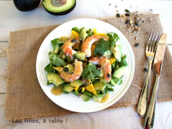 Salade avocat, mangue et crevettes
