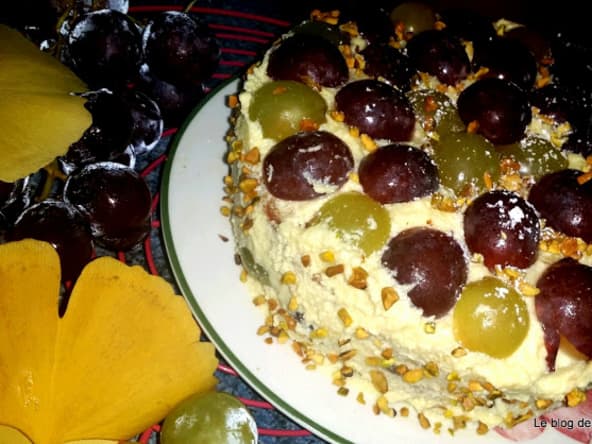 Victoria Sponge Cake aux raisins et pistaches