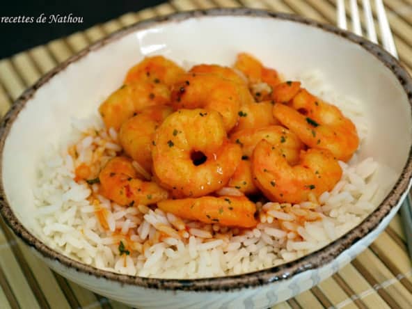 Scampis thaï-citronnelle au wok
