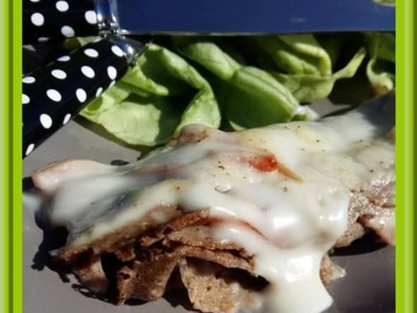 Gratin de crêpes au jambon et au fromage