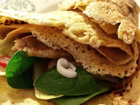 La socca, une galette étonnante à la farine de pois chiche