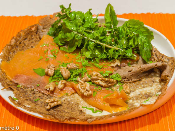 Galette truite fumée et noix