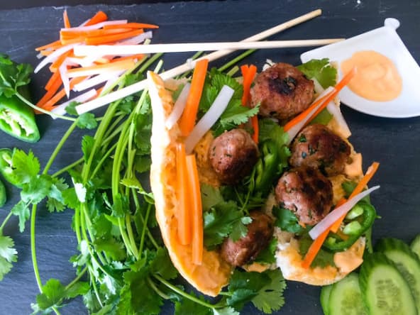 Bánh mì aux boulettes