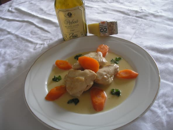 Fricassée de volaille, comté et savagnin
