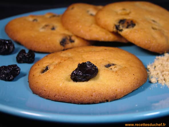Cookies moelleux cerises noires séchées et farine de lin