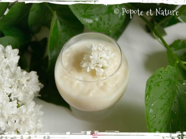Riz au lait parfumé au lilas