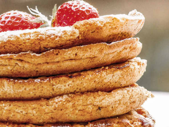 Pancakes vegan avoine, amandes et huile essentielle d’ylang-ylang