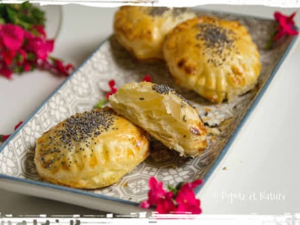 Minis feuilletés apéro au fromage de chèvre, miel et pavot