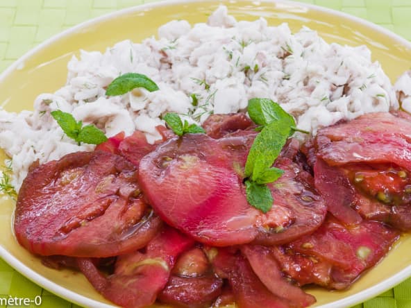 Salade de merlu aux tomates anciennes