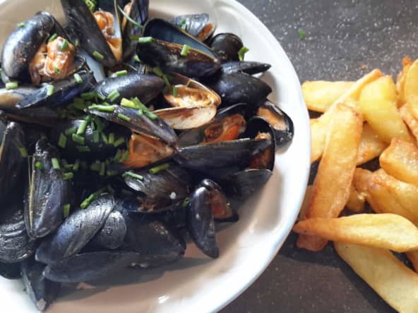 Moules de bouchot au boursin figues et noix