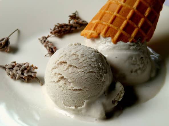 Glace à la lavande