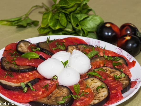 Salade de tomates, mozzarella et aubergines
