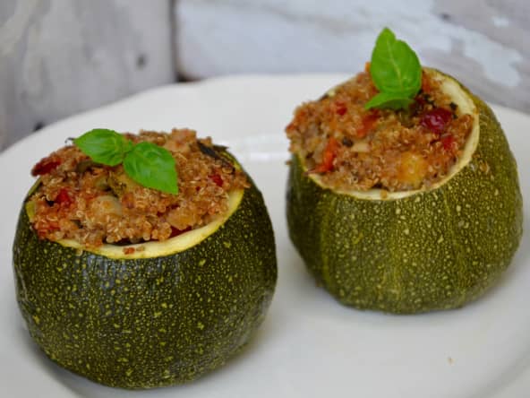 Courgettes farcies au quinoa et aux légumes