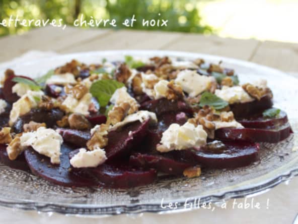 Salade de betteraves, chèvre et noix