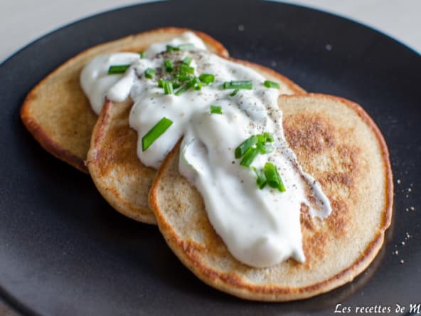Pancakes au sarrasin pour le petit-déjeuner ou en entrée