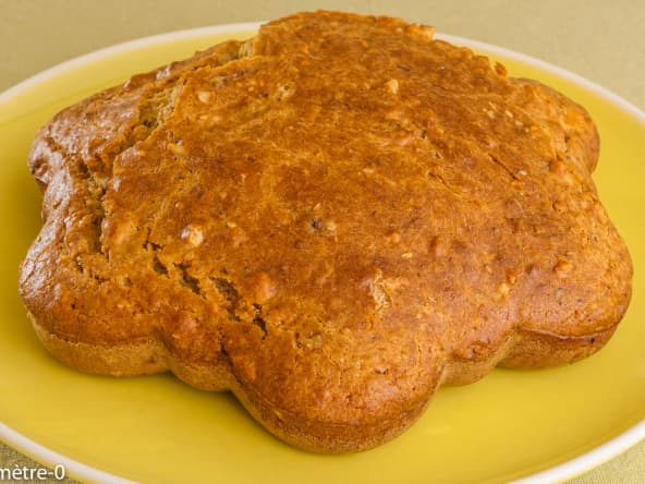 Gâteau du matin aux noisettes et au sésame grillé
