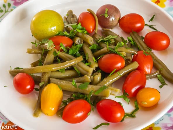 Salade de haricots verts aux tomates cerises