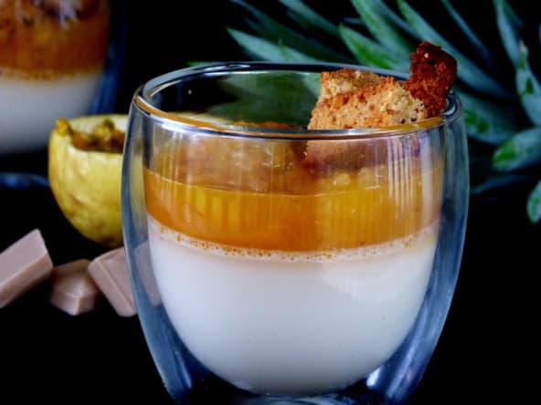 Panna cotta au chocolat chabin, compotée ananas et passion