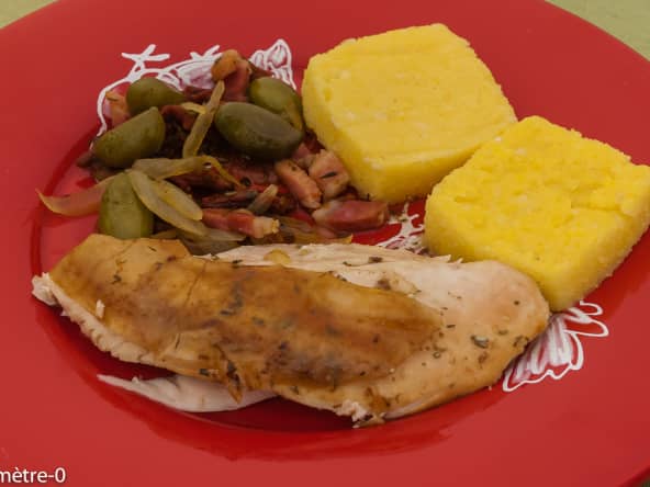Poulet rôti, poêlée de légumes méridionale et polenta
