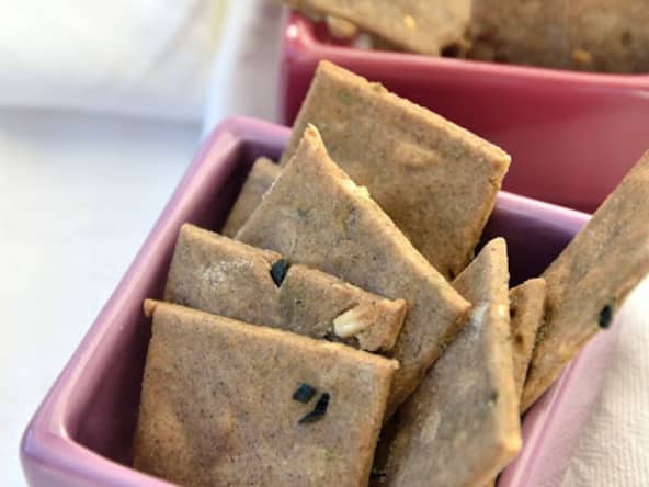 Crackers de sarrasin aux graines de lin ou aux algues sans gluten