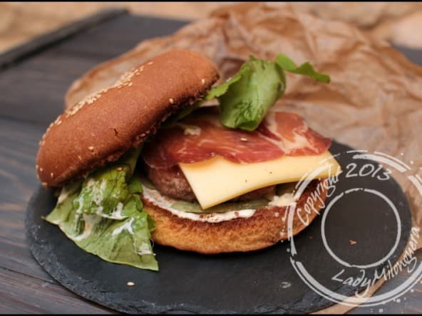 Burger montagnard bœuf et raclette