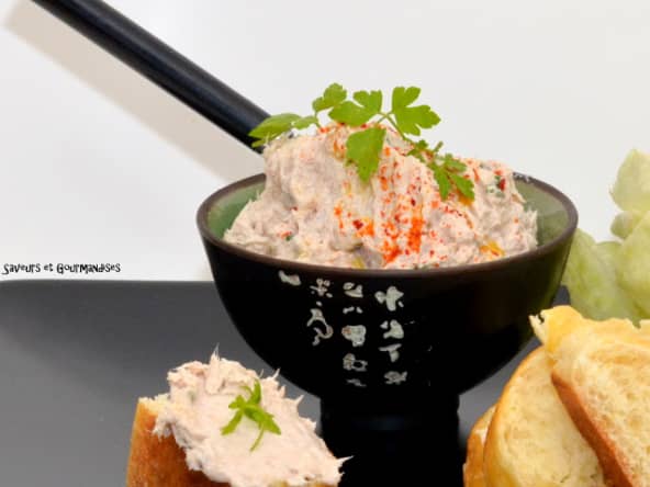 Rillettes de thon au fromage.