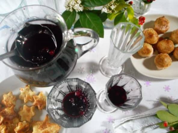 Cocktail de fête aux fruits rouges pour le réveillon