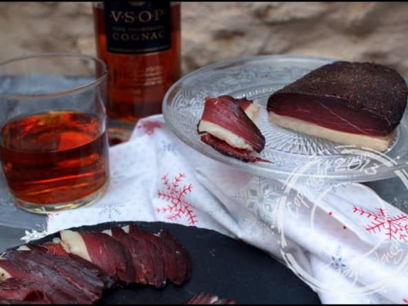 Magret de canard séché au Cognac pour l'apéritif 