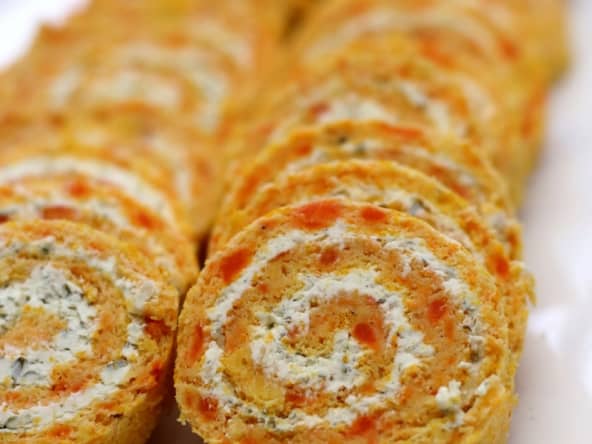 Roulé salé à la carotte et fromage frais