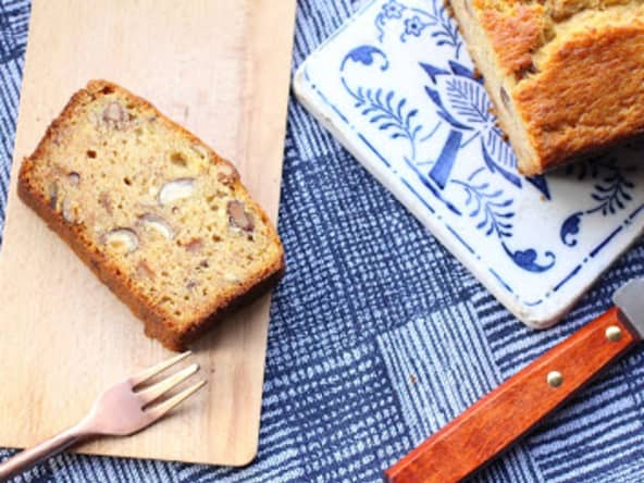 Banana bread à la marmelade d'oranges amères et aux noisettes