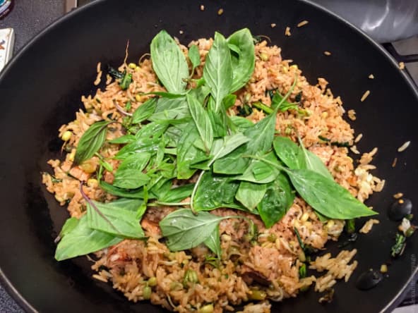 Riz sauté parfumé aux pousses de soja